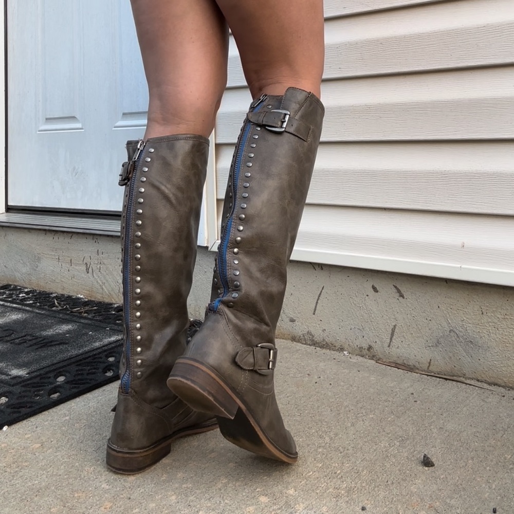 Women’s riding boots